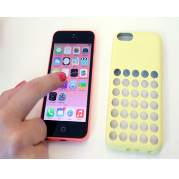 Apple launches iPhone 5C in India, prices it at Rs 37,500